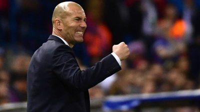 Zidane. Entrenador Banquillo Táctica